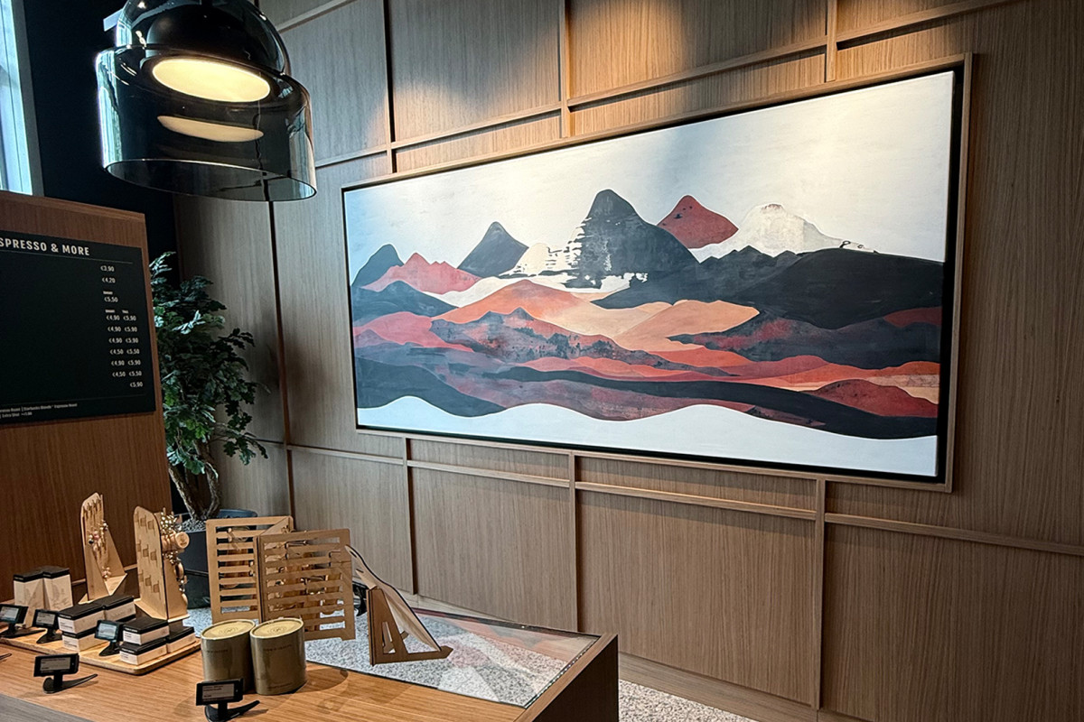 Bespoke artwork for hotels – Munich Hilton Airport Retail